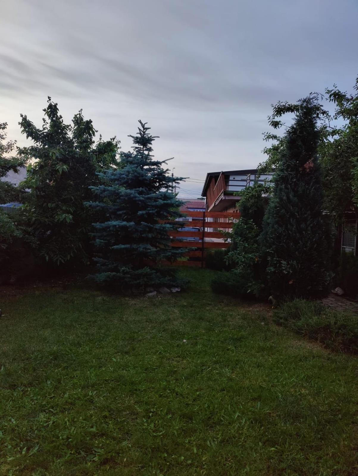 Luxus Cluj Airport Apartments Bagian luar foto